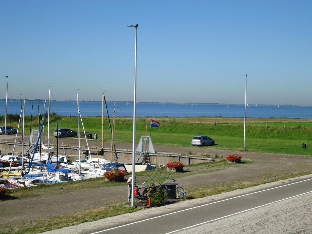 Huize Polderzicht Aan Het Grevelingenmeer Battenoord Exteriör bild